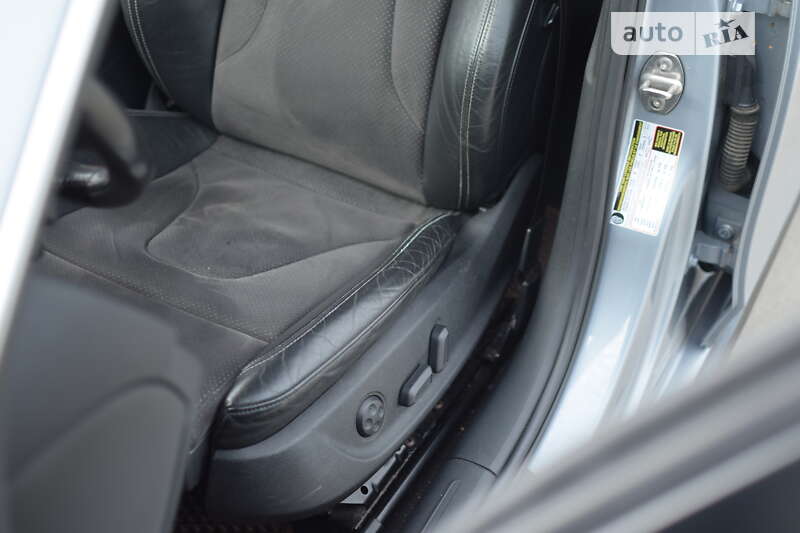 Седан Audi A4 2011 в Киеве