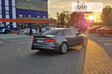 Седан Audi A4 2013 в Львові