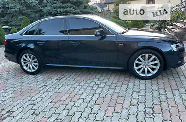 Седан Audi A4 2014 в Львові