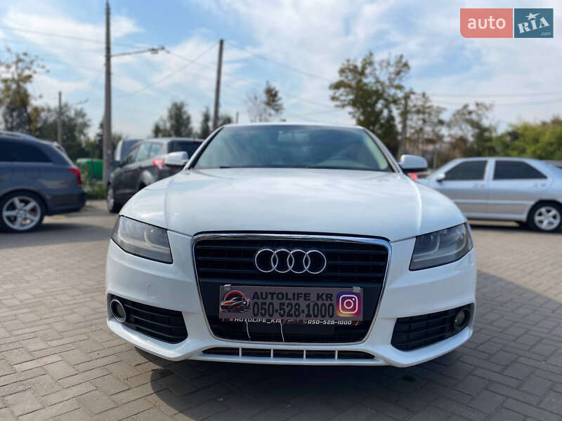Седан Audi A4 2011 в Кривом Роге