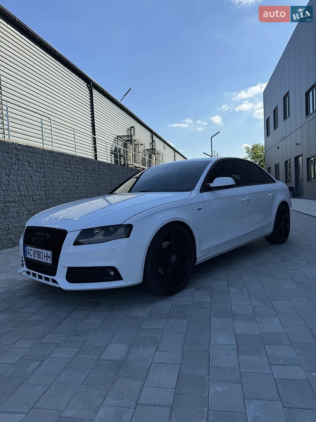 2011 Audi A4 - мініатюра 2