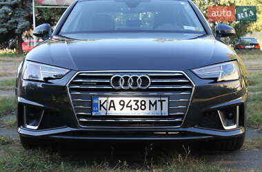 Седан Audi A4 2019 в 