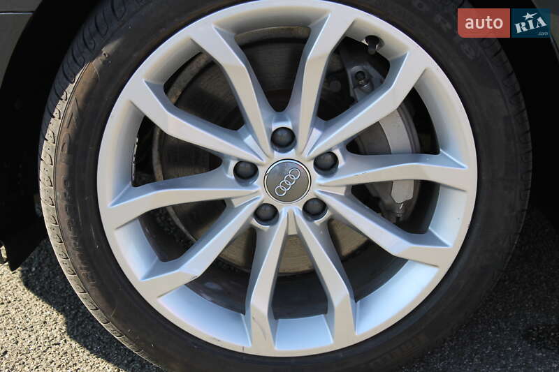 Седан Audi A4 2019 в Києві