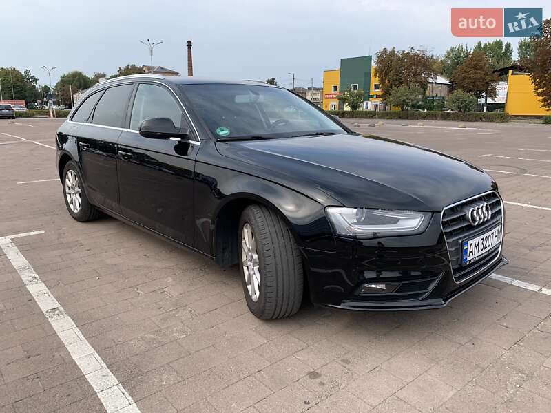 Универсал Audi A4 2012 в Житомире