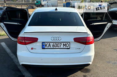 Седан Audi A4 2012 в Киеве