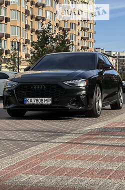 Седан Audi A4 2022 в Киеве