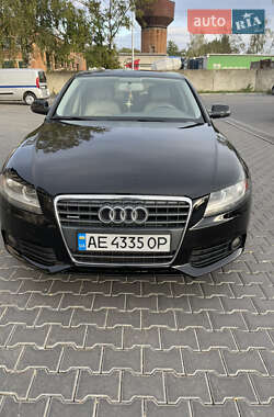 Седан Audi A4 2011 в 