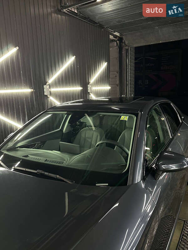 Седан Audi A4 2019 в Киеве фото 3 Седан Audi A4 2019 в Киеве