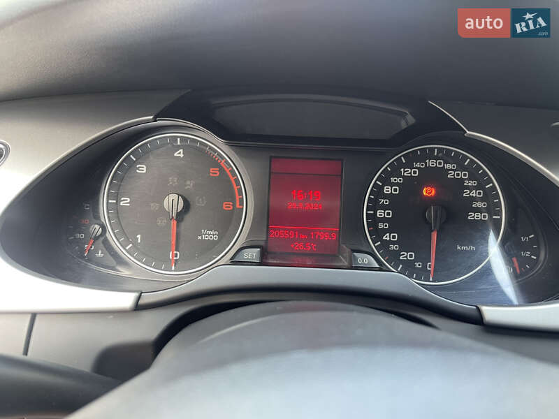 Седан Audi A4 2010 в Одесі