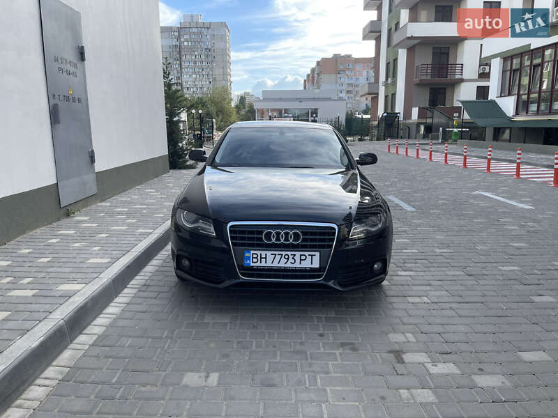Седан Audi A4 2010 в Одесі