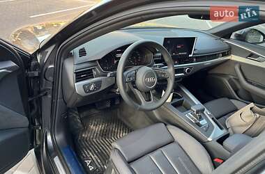 Седан Audi A4 2023 в 