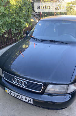 Седан Audi A4 1998 в Одесі