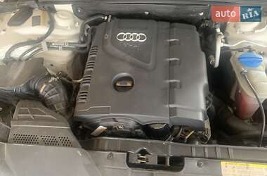 Седан Audi A4 2010 в Макарове