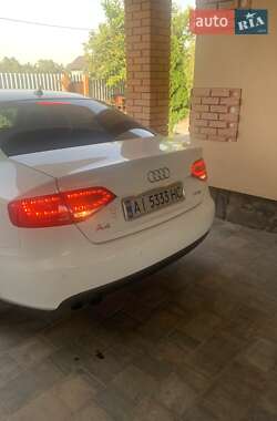 Седан Audi A4 2010 в Макарове