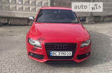 Седан Audi A4 2011 в Новояворовске