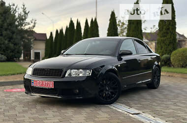 Седан Audi A4 2004 в Сарнах