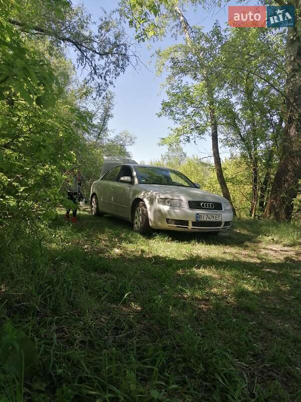 Седан Audi A4 2001 в Лубнах