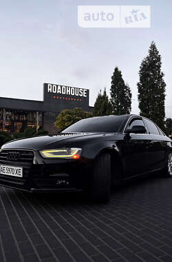 Седан Audi A4 2012 в Днепре