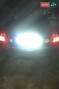 Седан Audi A4 2001 в 