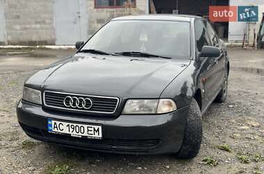 Седан Audi A4 1996 в 