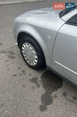 Седан Audi A4 2002 в 