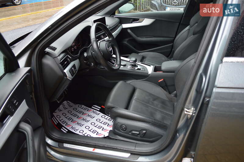Седан Audi A4 2016 в Львове