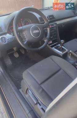Седан Audi A4 2003 в 