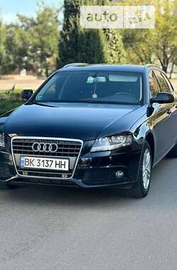 Универсал Audi A4 2011 в Сарнах