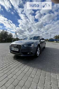 Седан Audi A4 2012 в Львове