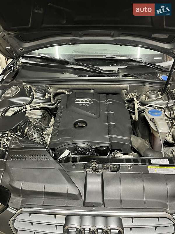 Седан Audi A4 2012 в Львове