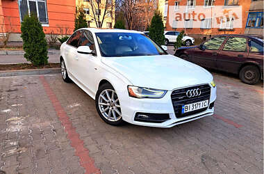 Седан Audi A4 2014 в Львові