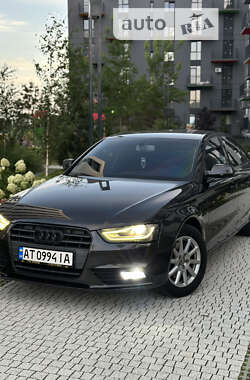 Седан Audi A4 2014 в Львове