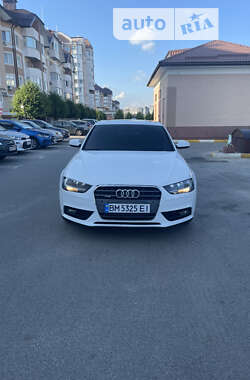 Седан Audi A4 2014 в Киеве