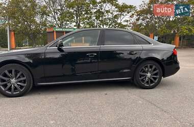 Седан Audi A4 2013 в 