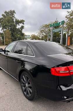 Седан Audi A4 2013 в Александрие