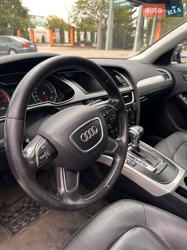 Седан Audi A4 2013 в Александрие