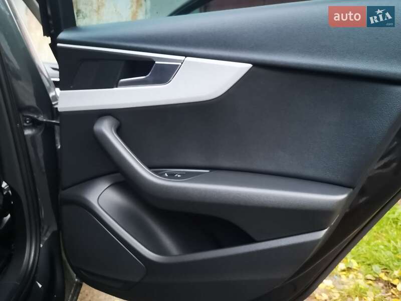 Универсал Audi A4 2017 в Львове