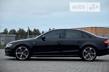 Седан Audi A4 2014 в Львові