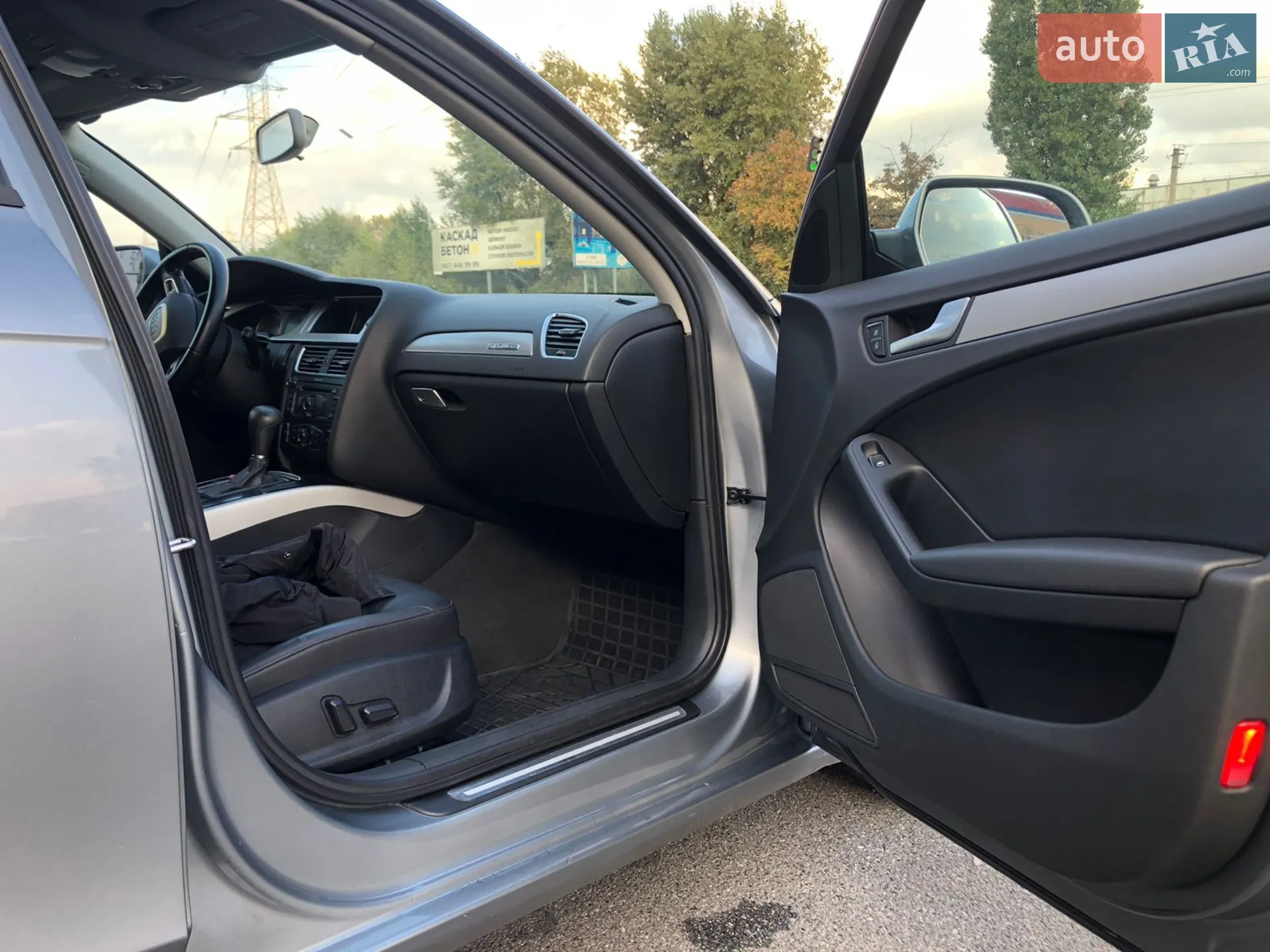 2010 Audi A4 - мініатюра 9