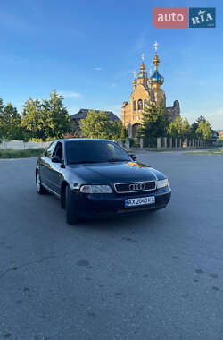 Седан Audi A4 1997 в 