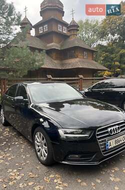 Седан Audi A4 2013 в Львове