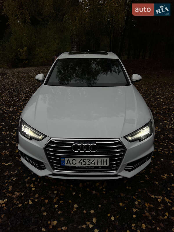 Седан Audi A4 2017 в Камені-Каширському