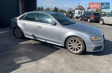 Седан Audi A4 2014 в Львове