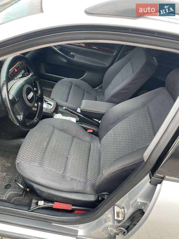 Універсал Audi A4 2000 в Чернігові