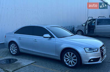 Седан Audi A4 2012 в 