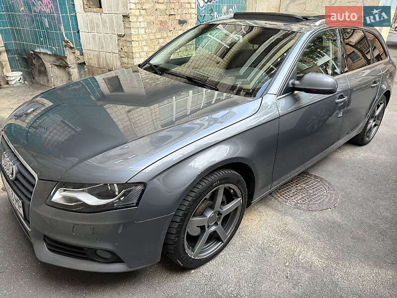 Универсал Audi A4 2011 в Киеве