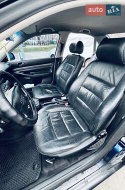 Седан Audi A4 1996 в 