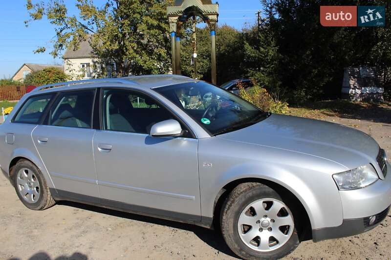 Универсал Audi A4 2002 в Демидовке