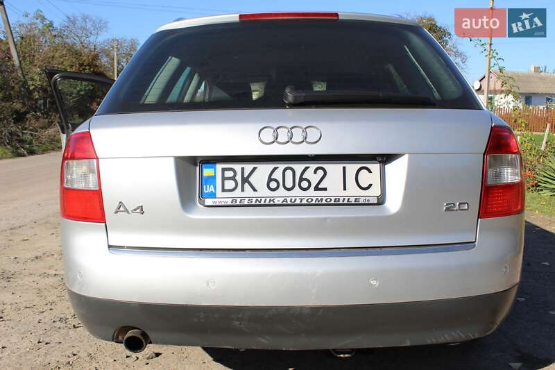 Универсал Audi A4 2002 в Демидовке