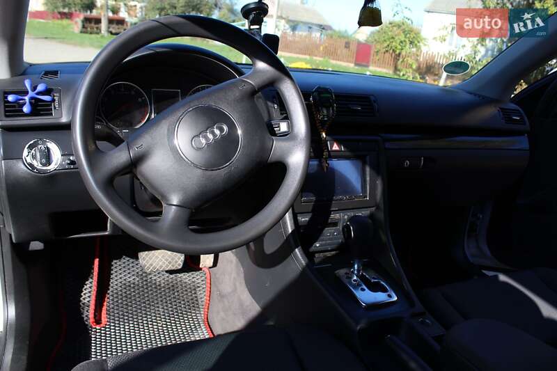 Универсал Audi A4 2002 в Демидовке